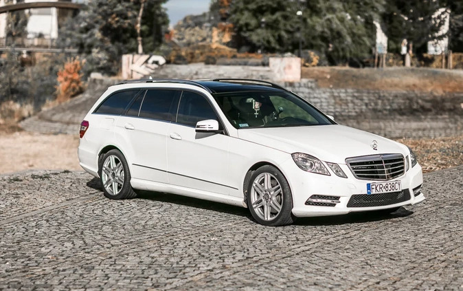 Mercedes-Benz Klasa E cena 51900 przebieg: 340000, rok produkcji 2012 z Góra małe 667